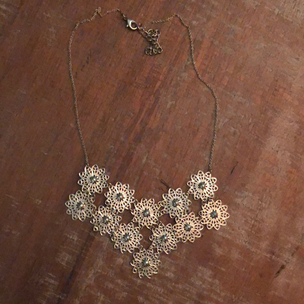 Gold Flower Link Necklace